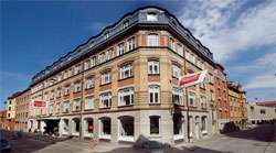 CLARION COLLECTION HOTEL TEMPERANCE, 