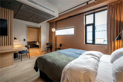 QUALITY HOTEL RICHARD WITH, 